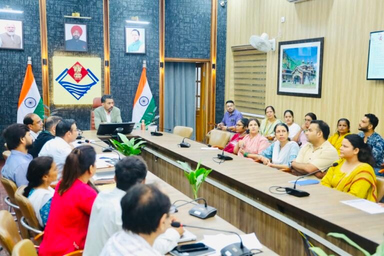 एचआईवी एड्स मुक्त देहरादून का संकल्प, रोकथाम से उपचार तक कसेगा प्रशासन का शिकंजा